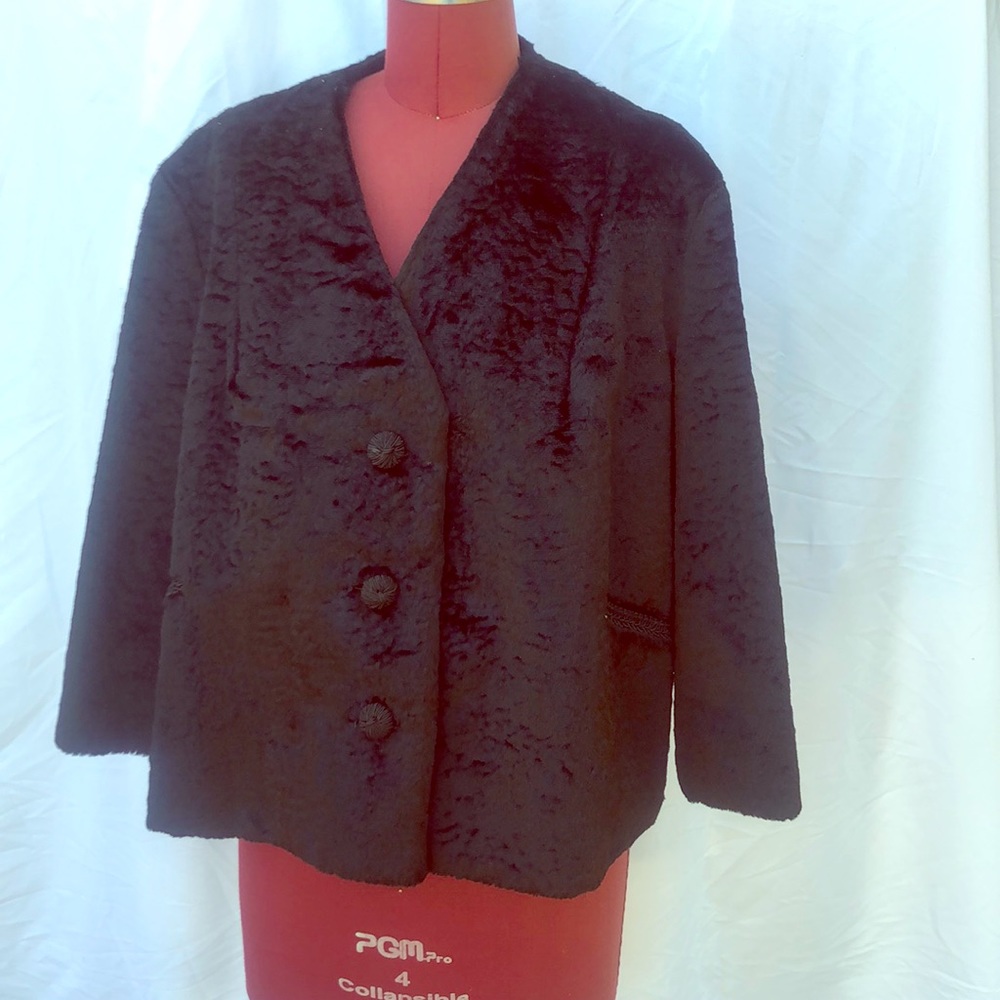 Crop black dinner jacket